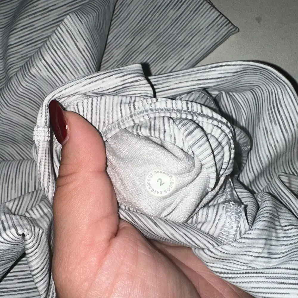 Lululemon Wunder Under High-Rise Striped 7/8 Tight Luxtreme Women's Size 2